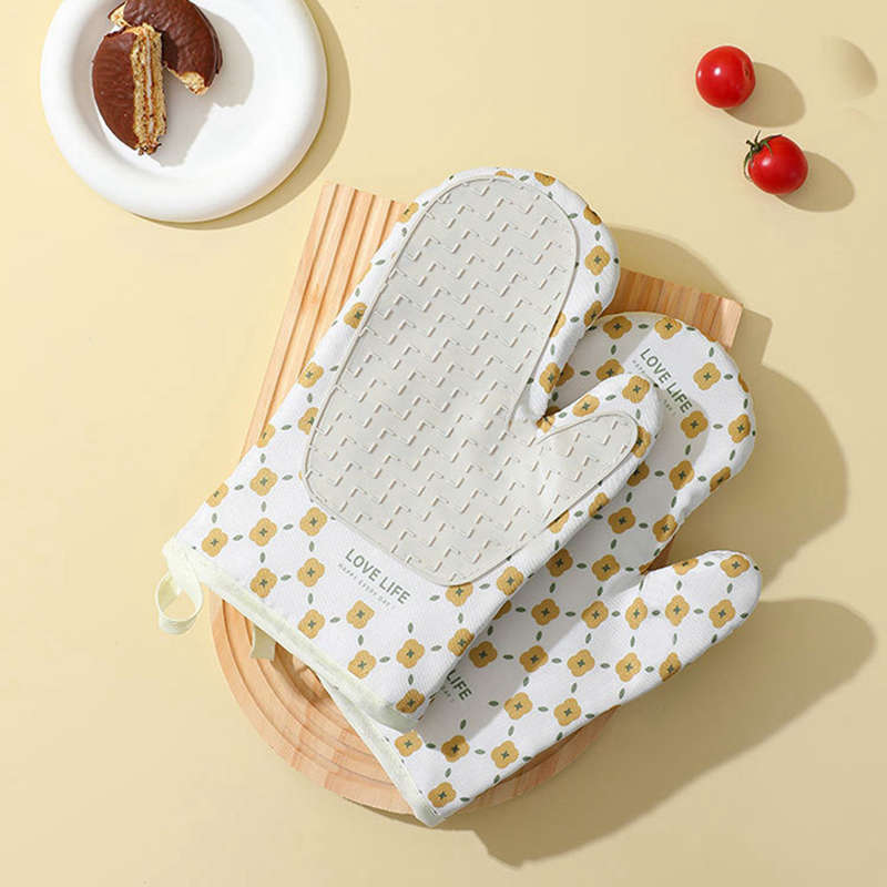 Anti-Scalding Microwave Oven Mitts